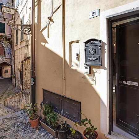 Villa Domus Regina Elena Sanremo Esterno foto