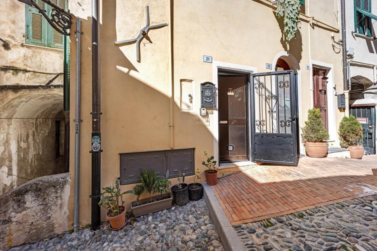 Villa Domus Regina Elena Sanremo Esterno foto